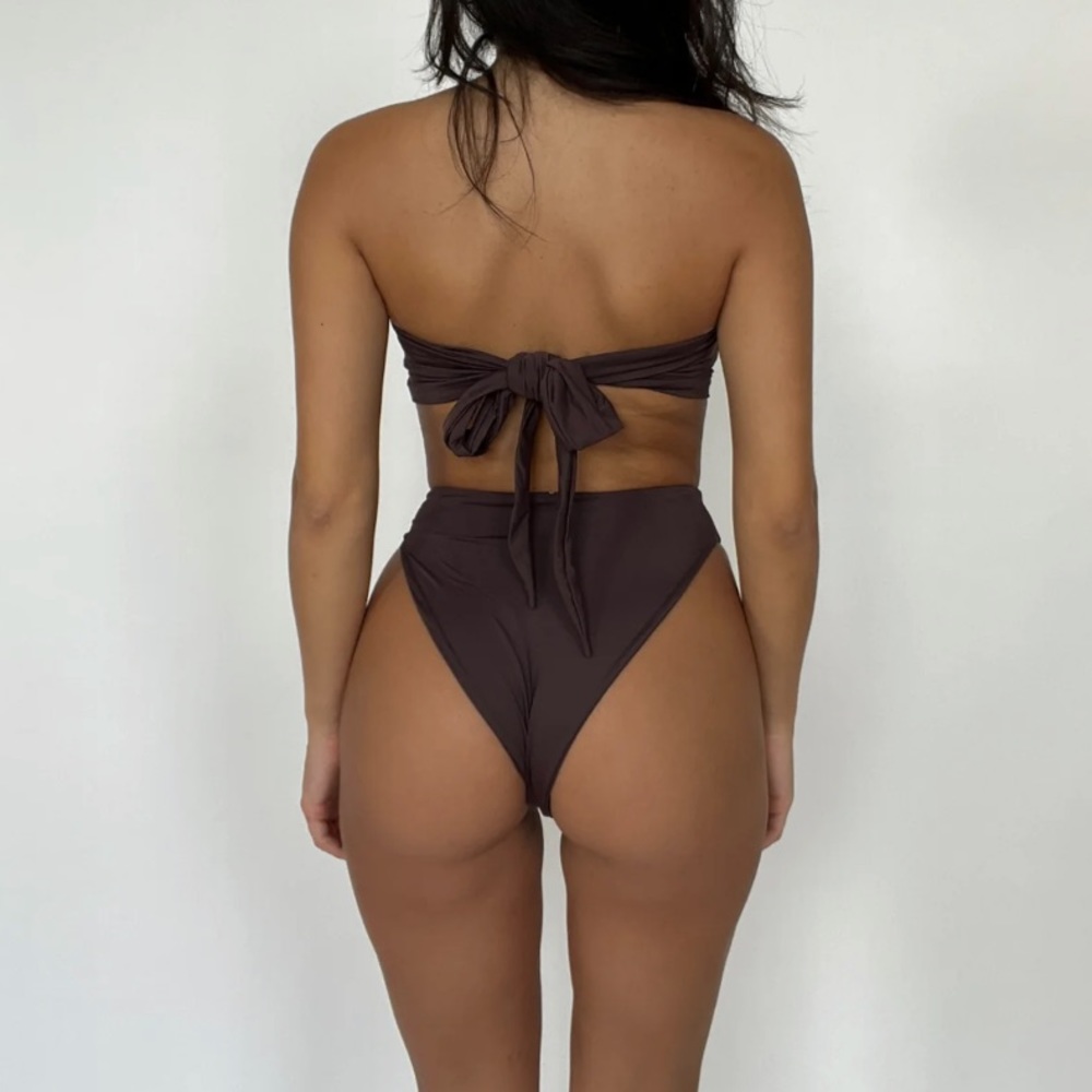 Brand 437 “The Aubrey II bottoms”